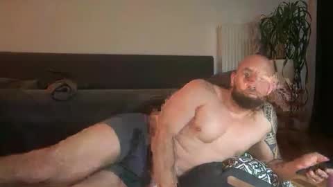 Thomas Fit online show from October 16, 2025, 8:32 pm