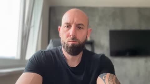 Thomas Fit online show from June 1, 2026, 6:26 am