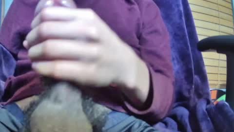 Moiici online show from April 17, 2026, 2:31 pm