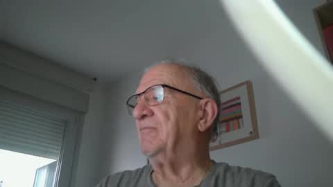 tonicaxondo_22 online show from October 13, 2025, 4:07 pm