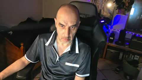 toninspektor online show from May 4, 2026, 8:05 pm