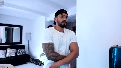 tony muscle1 online show from February 15, 2025, 9:37 pm