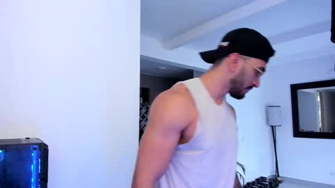 tony muscle1 online show from February 27, 2025, 10:20 pm