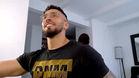 tony muscle1 online show from February 15, 2026, 10:50 pm