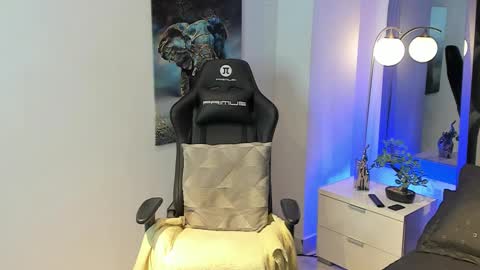 Snapshot of tony_petrov chatting on September 21, 2025, 7:43 am tony_petrov online show from September 21, 2025, 7:43 am