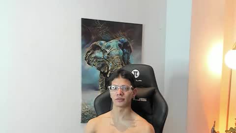 Snapshot of tony_petrov chatting on October 23, 2025, 4:23 am tony_petrov online show from October 23, 2025, 4:23 am