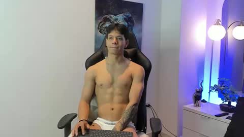 Snapshot of tony_petrov chatting on November 21, 2025, 12:15 pm tony_petrov online show from November 21, 2025, 12:15 pm