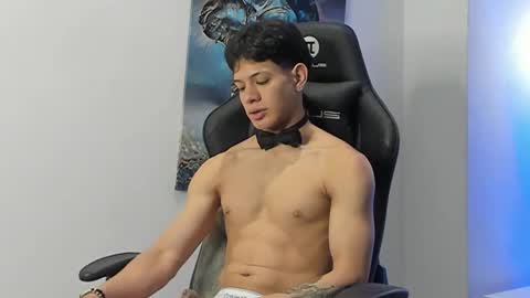 Snapshot of tony_petrov chatting on December 5, 2025, 2:14 pm tony_petrov online show from December 5, 2025, 2:14 pm