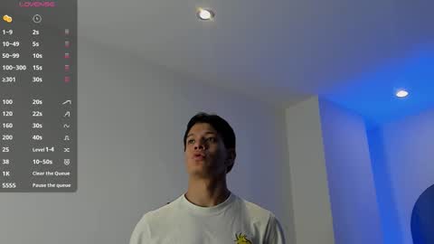 Snapshot of tony_petrov chatting on January 17, 2026, 2:27 am tony_petrov online show from January 17, 2026, 2:27 am