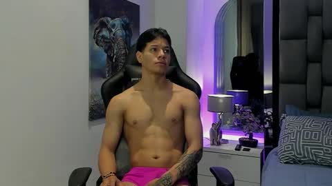 Snapshot of tony_petrov chatting on January 19, 2026, 5:00 am tony_petrov online show from January 19, 2026, 5:00 am