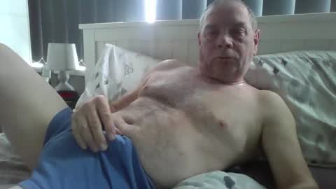 tonygib1962 online show from April 18, 2026, 11:25 am