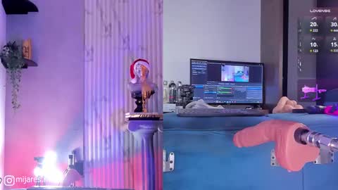 Call me Tony  Instagram -   X -  Tonymjr online show from December 31, 2024, 10:23 pm