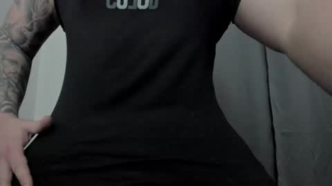 Snapshot of tonywilsonn chatting on March 5, 2026, 11:01 pm tonywilsonn online show from March 5, 2026, 11:01 pm