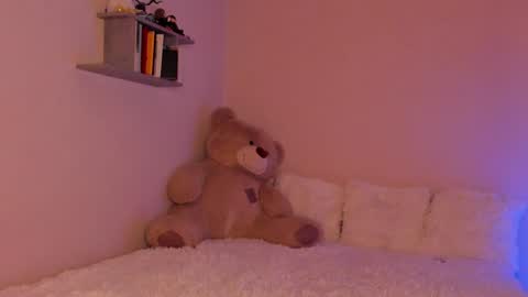 toohornyserj online show from December 1, 2024, 11:25 pm