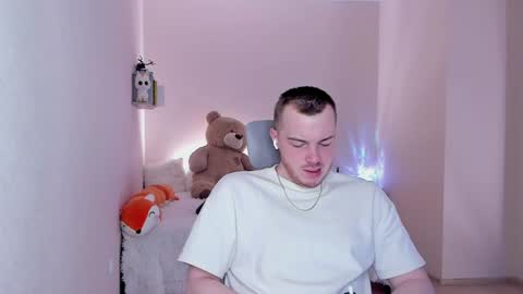 toohornyserj online show from December 27, 2024, 11:42 pm