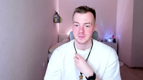 toohornyserj online show from February 1, 2025, 11:48 pm