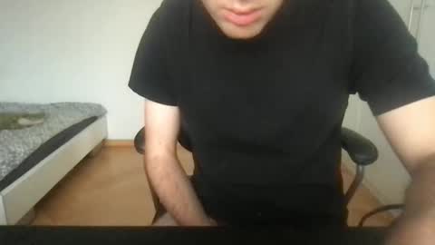 Snapshot of toohottobetrue21 chatting on November 13, 2025, 6:45 am Max online show from November 13, 2025, 6:45 am