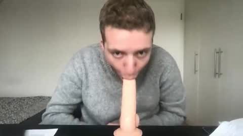 Snapshot of toohottobetrue21 chatting on February 4, 2026, 10:32 am Max online show from February 4, 2026, 10:32 am