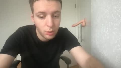 Snapshot of toohottobetrue21 chatting on February 15, 2026, 8:46 am Max online show from February 15, 2026, 8:46 am