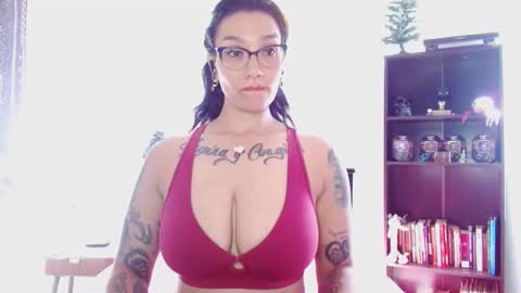 toothyy online show from December 18, 2024, 4:39 pm