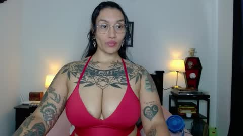 toothyy online show from July 4, 2026, 6:47 pm
