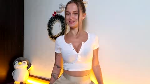 Kira online show from December 21, 2024, 7:35 am