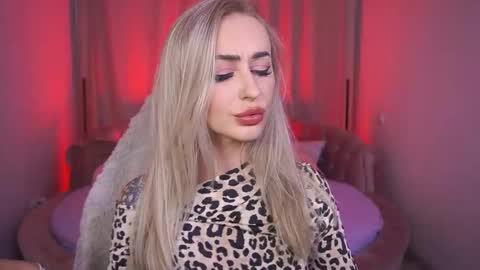 top_grace online show from October 3, 2025, 9:56 pm