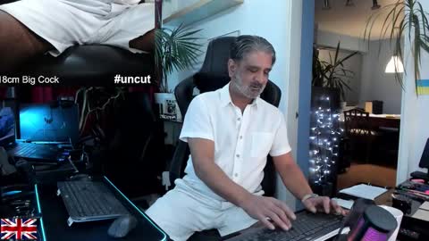 topalphaboss online show from November 24, 2025, 6:29 pm