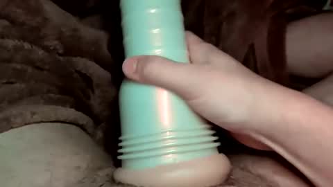 topaz_room online show from December 5, 2025, 10:24 am