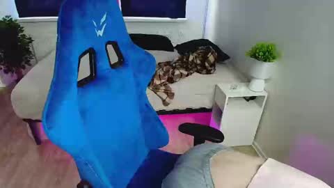 topcranberry online show from March 2, 2025, 9:21 am