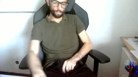 Snapshot of topg84 chatting on June 23, 2026, 2:59 pm Topg84 online show from June 23, 2026, 2:59 pm