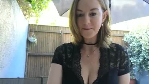 Topsy online show from November 20, 2025, 8:25 am