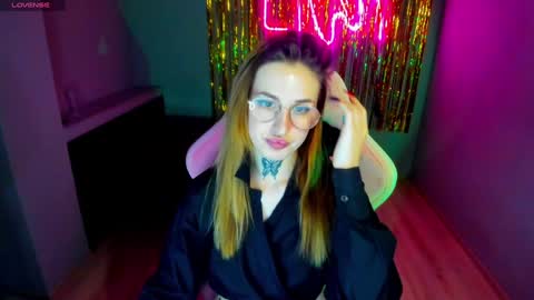 tora online show from December 10, 2024, 4:49 pm