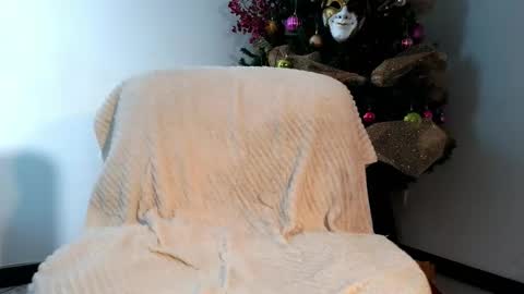 Snapshot of torino_19 chatting on November 29, 2025, 5:43 am Enzo Moretti online show from November 29, 2025, 5:43 am