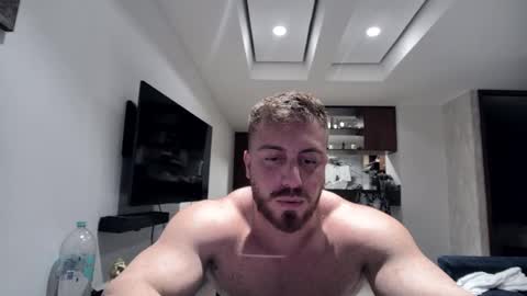 toro_arrapato online show from February 17, 2025, 3:47 am