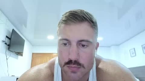 toro_arrapato online show from March 17, 2026, 1:21 am