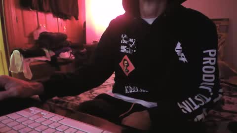 Snapshot of torosko chatting on December 14, 2025, 6:12 pm Torosko online show from December 14, 2025, 6:12 pm