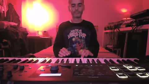 Snapshot of torosko chatting on February 16, 2026, 6:37 pm Torosko online show from February 16, 2026, 6:37 pm