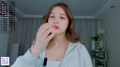 Kate online show from April 22, 2026, 4:15 am