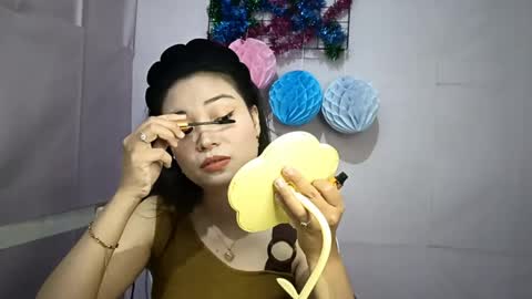 Snapshot of toshikoseaforth chatting on June 3, 2026, 11:13 am Emma online show from June 3, 2026, 11:13 am