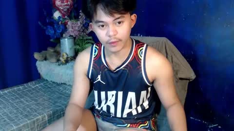 Toshiro online show from October 10, 2025, 4:28 pm