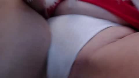 Snapshot of total_aussie_milfs chatting on December 13, 2024, 1:48 am Milly online show from December 13, 2024, 1:48 am