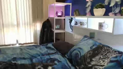 Snapshot of total_aussie_milfs chatting on January 28, 2025, 12:05 am Milly online show from January 28, 2025, 12:05 am