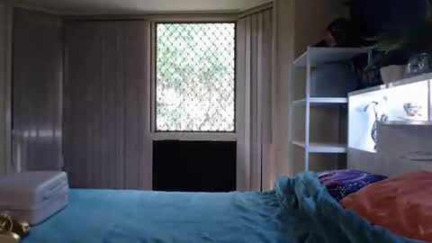 Snapshot of total_aussie_milfs chatting on October 9, 2025, 11:03 pm Milly online show from October 9, 2025, 11:03 pm