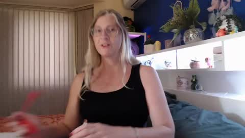 Milly online show from April 28, 2026, 10:59 pm