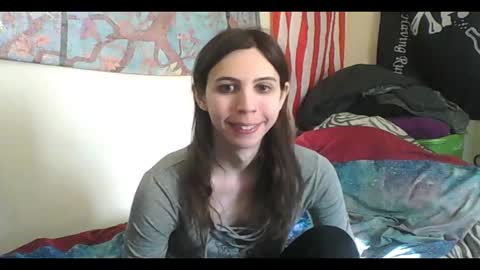 Luna online show from February 17, 2025, 8:58 pm