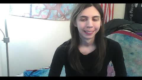 Luna online show from March 11, 2025, 3:26 am