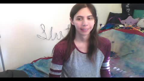 Luna online show from October 6, 2025, 8:06 pm