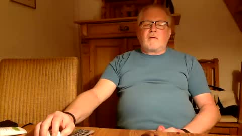 Snapshot of toto758 chatting on June 18, 2026, 8:57 pm toto758 online show from June 18, 2026, 8:57 pm