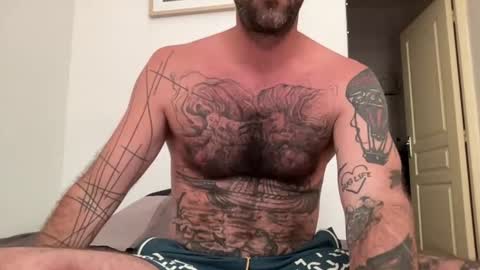 Snapshot of toutsexy chatting on July 27, 2026, 10:55 am toutsexy online show from July 27, 2026, 10:55 am